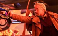 Michael Douglas contou que pediu à Marvel para matar Hank Pym em um dos filmes de “Homem-Formiga”.