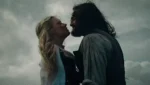 O Morro dos Ventos Uivantes apresenta uma adaptação gótica de Emerald Fennell com nova visão sobre o clássico romance.