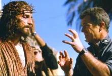 Cena de A Paixão de Cristo dirigido por Mel Gibson com foco em Jesus interpretado por Jim Caviezel