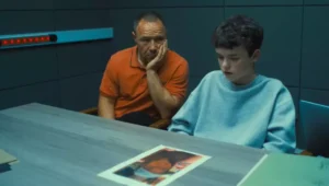 A série “Adolescência” domina o BAFTA TV Awards 2026 em Londres durante a cerimônia que reuniu os principais vencedores da televisão britânica.