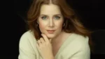 Amy Adams relembra como usou conhecimentos de Dr. Vegas para socorrer vítima de esfaqueamento