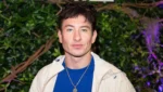 Barry Keoghan fala sobre impacto do abuso online enquanto promove projetos recentes e participa de entrevistas sobre carreira.