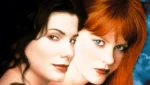 Pôster do filme 'Da Magia à Sedução' (Practical Magic), de 1998, com Sandra Bullock e Nicole Kidman.
