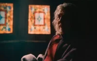 Magneto aparece em Vingadores: Doutor Destino durante retorno de Ian McKellen ao universo da Marvel.
