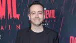 Brad Winderbaum em evento da Marvel Studios durante anúncio de reestruturação de liderança.