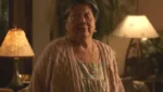 Mary Rivera em cena de Homem-Aranha: Sem Volta para Casa, filme da Marvel em que interpretou a avó de Ned Leeds.