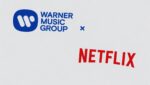 Logotipos da Netflix e Warner Music Group sobre fundo tecnológico