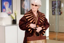 Meryl Streep e Anne Hathaway em cena de O Diabo Veste Prada 2 com figurinos de moda