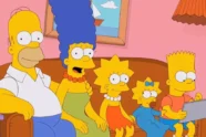 Imagem ilustrativa da série Os Simpsons com referência à abertura e ao sofá
