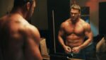 Reacher, com Alan Ritchson, é renovada para a 5ª temporada