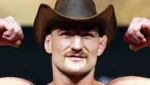 Strickland promove evento do UFC