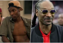 O rapper Snoop Dogg sorridente durante apresentação na CinemaCon ao lado do ator Jonathan Daviss.