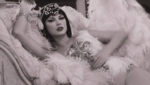 Taylor Swift lança videoclipe Elizabeth Taylor com cenas da atriz icônica