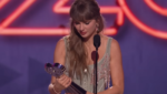 Taylor Swift recebe prêmio no iHeartRadio Music Awards 2026