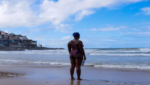 Filme “Tempo Meio Azul Piscina” recebe quatro prêmios de pós-produção no Guadalajara Construye em 2026.