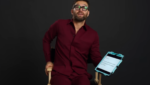 Antony Starr em evento promocional de The Boys durante discussão sobre finais de séries e narrativa televisiva