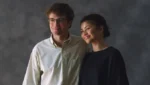 Zendaya estrela o longa The Drama ao lado de Robert Pattinson em nova produção da A24 que chega aos cinemas em abril.